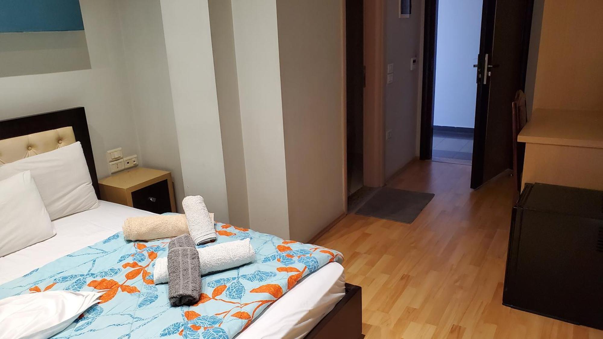 Hotel Shehu Gjirokaster Room photo